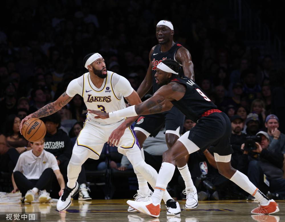 队的前场高 队的前场高